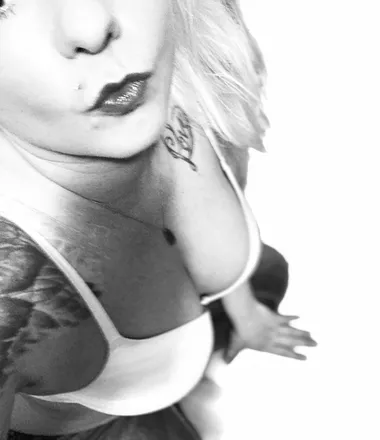 OnlyFans cuenta libertylabelle header 2