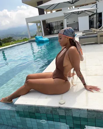 OnlyFans cuenta ezybaddie avatar 1