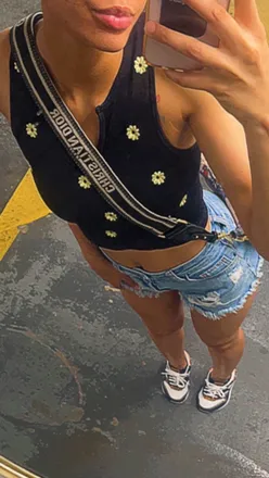 OnlyFans cuenta gene_lly4 header 2