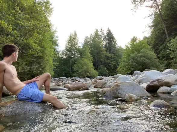 OnlyFans account  twinkwithabigdick20 header 2