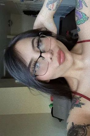 OnlyFans cuenta nessiepoox avatar 1