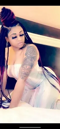 OnlyFans cuenta watchthey header 2