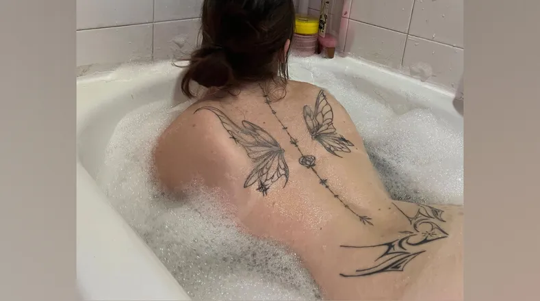 OnlyFans cuenta luvvvbird header 2
