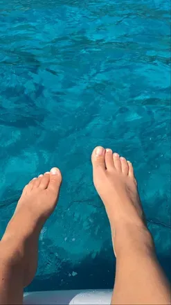 OnlyFans account  feedmyfeet2222 avatar 1