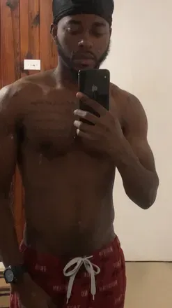 OnlyFans cuenta wholelottabrad header 2