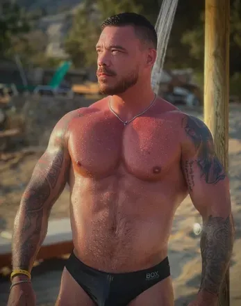 OnlyFans cuenta musclelad83 header 2