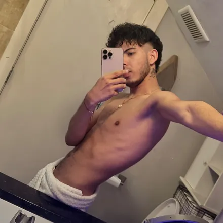 OnlyFans cuenta aron_alvarez01 header 2