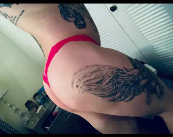 OnlyFans cuenta latenightlickin header 2