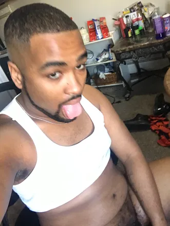 OnlyFans cuenta yofavoriteprettyboy header 2