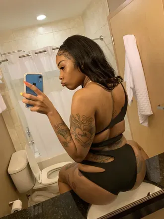 OnlyFans cuenta moo_juice56 avatar 1