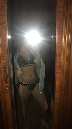 OnlyFans account  x.angel.baby.x header 2