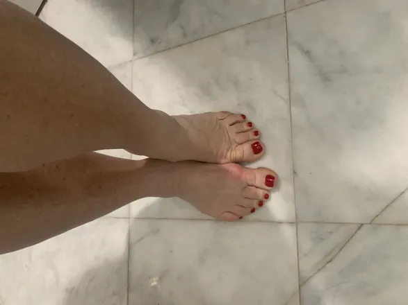 OnlyFans account  cutiepetitefeet2 header 2