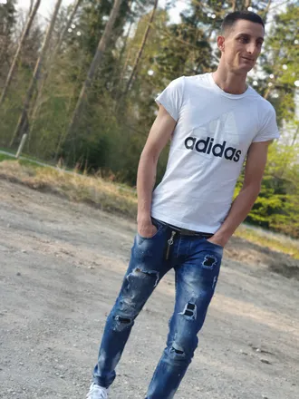 OnlyFans cuenta moldovanaalin header 2