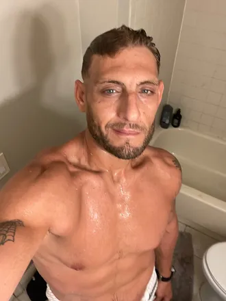 OnlyFans cuenta thenybadboy4life header 2