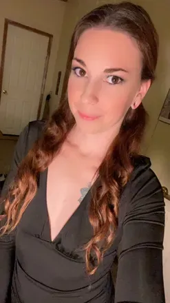 OnlyFans cuenta gardeninghotwife avatar 1