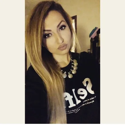 OnlyFans cuenta livewithbella header 2