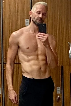 OnlyFans cuenta kenjeffrey header 2