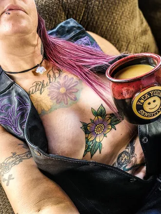 OnlyFans cuenta tattedarieschick header 2