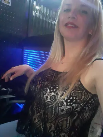 OnlyFans cuenta nickdebb header 2