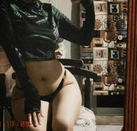 OnlyFans cuenta hanni_graham header 2