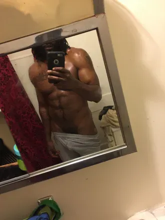 OnlyFans cuenta kraivefridays avatar 1
