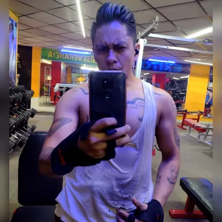 OnlyFans cuenta oskar_gzmn header 2