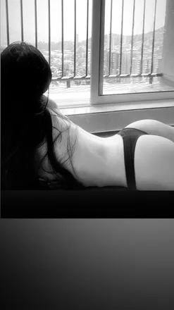 OnlyFans cuenta alyce_fav header 2