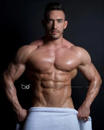 OnlyFans cuenta fetfit01 header 1