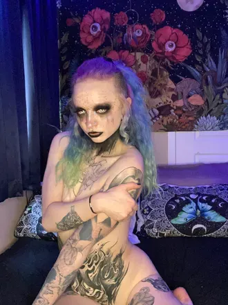 OnlyFans cuenta elf__queen__ avatar 1