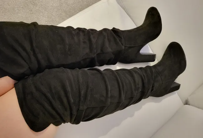 OnlyFans account  babyxxfeet header 1