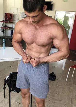 OnlyFans cuenta muscledomination_fullvid avatar 1