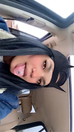OnlyFans cuenta roxannerose9 header 2