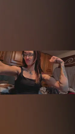 OnlyFans account  racerwife69 header 2