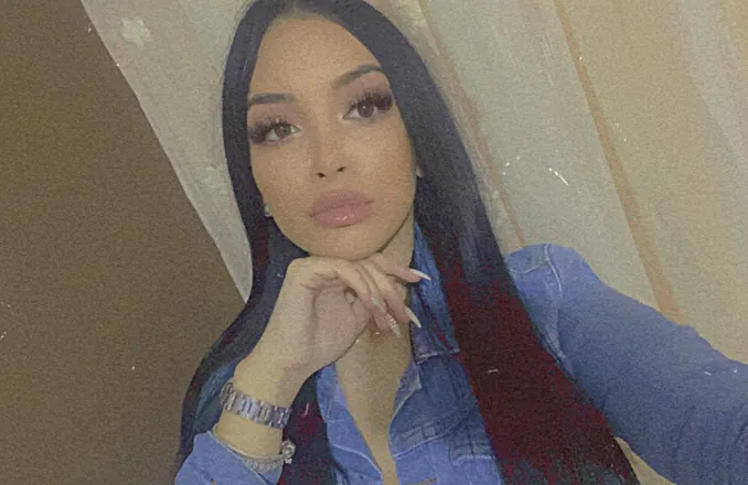 OnlyFans cuenta florentina.violetaaa header 2