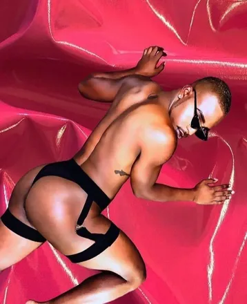 OnlyFans cuenta nastybutclassy412 header 2
