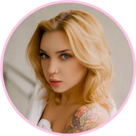 OnlyFans account  roxyloove avatar 1