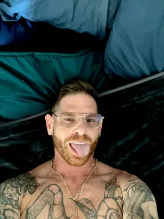 OnlyFans account  bedroom_daddyxxx avatar 1