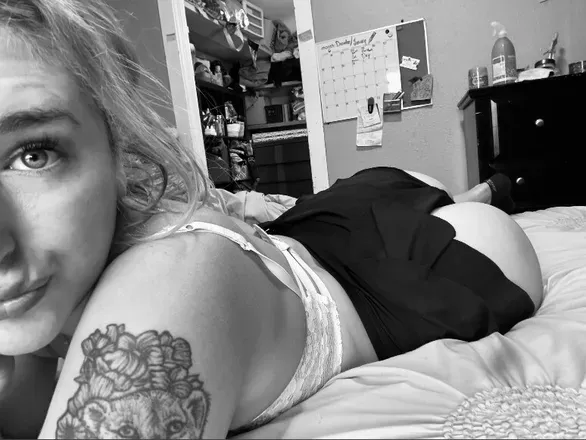 OnlyFans cuenta lilsexyma1223 header 2