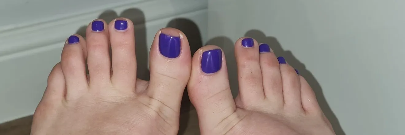 OnlyFans cuenta silly_footsies header 2