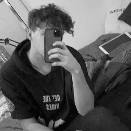 OnlyFans cuenta luc4-20 header 2