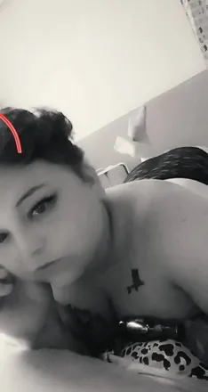 OnlyFans cuenta scarlettmarie95 header 2