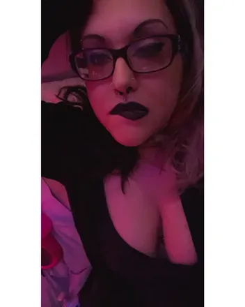 OnlyFans cuenta smokeygoddess avatar 1