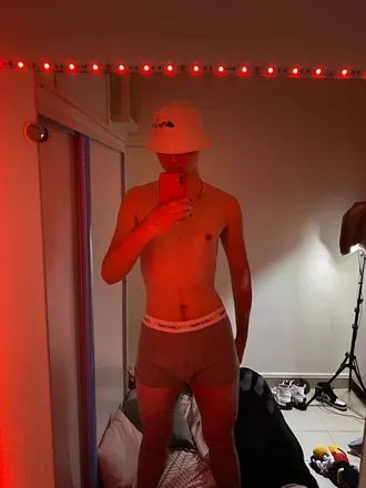 OnlyFans cuenta lucascroyable avatar 1