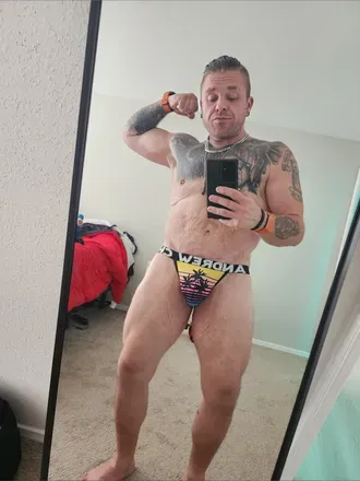 OnlyFans account  tattedversdaddy avatar 1