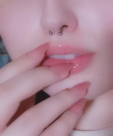 OnlyFans account  thiccandpeachy avatar 1