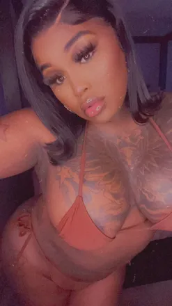 OnlyFans cuenta edibleciara12 header 2