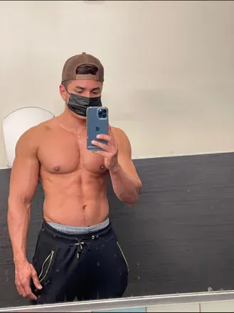 OnlyFans cuenta lucho01281025 avatar 1