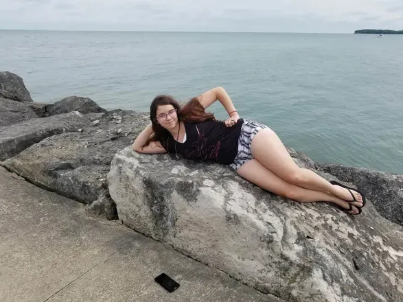 OnlyFans cuenta slender024 header 2