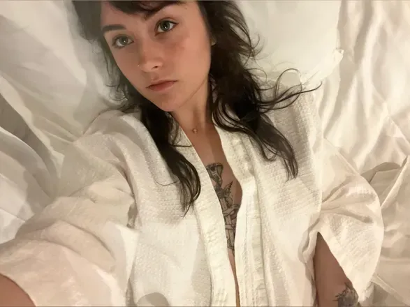 OnlyFans account  gdbri avatar 1