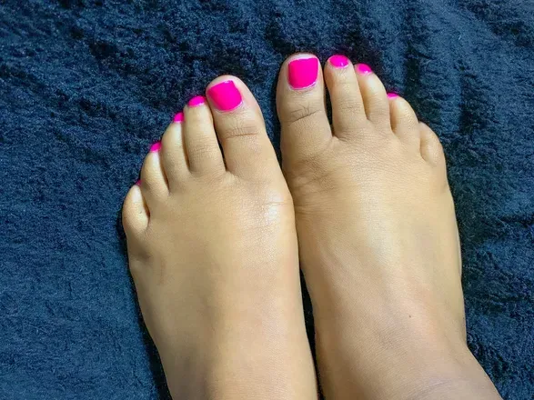 OnlyFans cuenta toesie.redd avatar 1